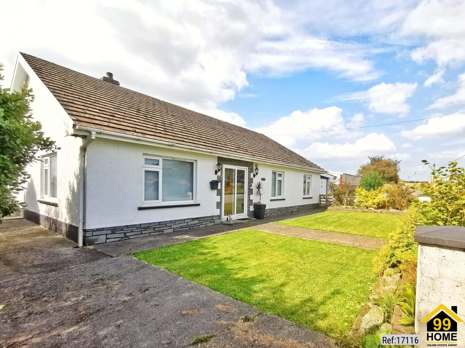 3 bed Detached Bungalow in Awelygrug, Llanfyrnach, SA35 0DE