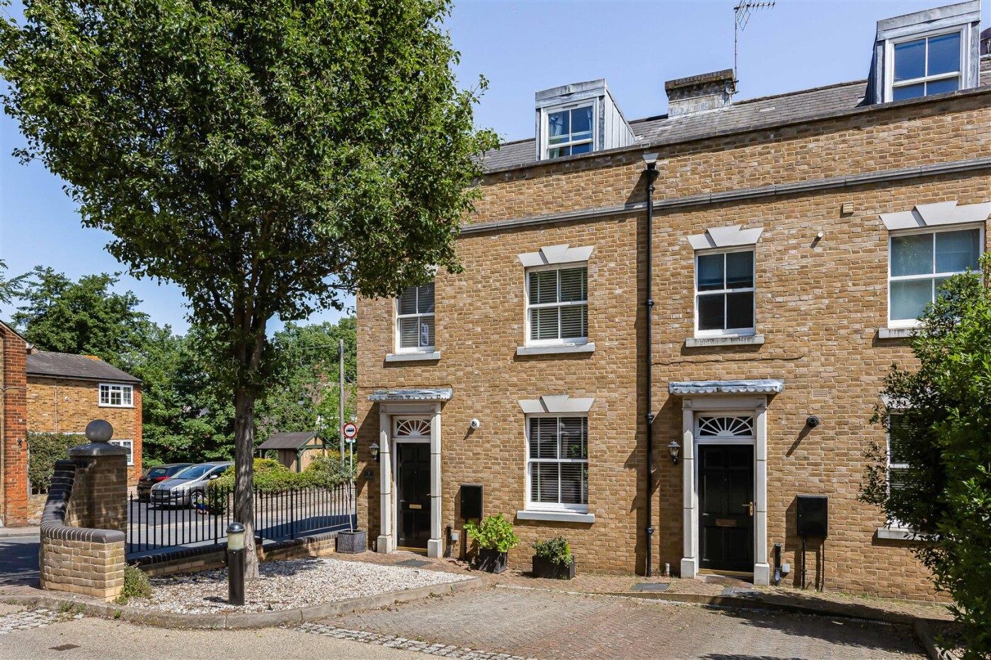 Mews house in Steven Oates has been Hertford