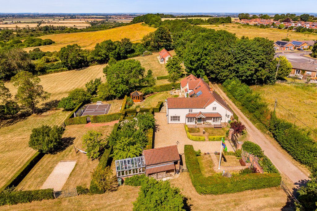 Detached House for sale with 4 bedrooms, Church Lane, Great Gonerby