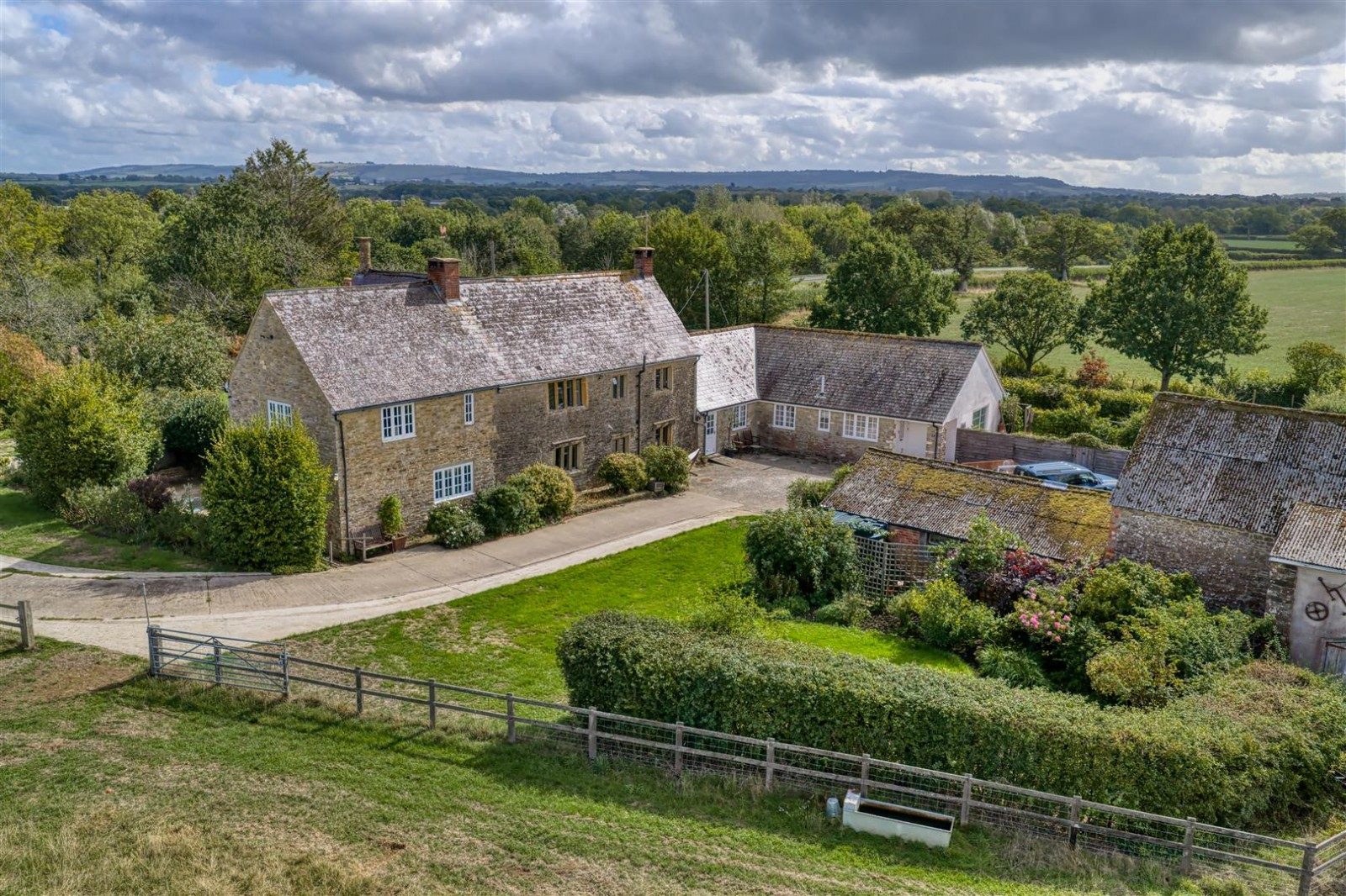 Sturminster Newton: grade II listed farmhouse