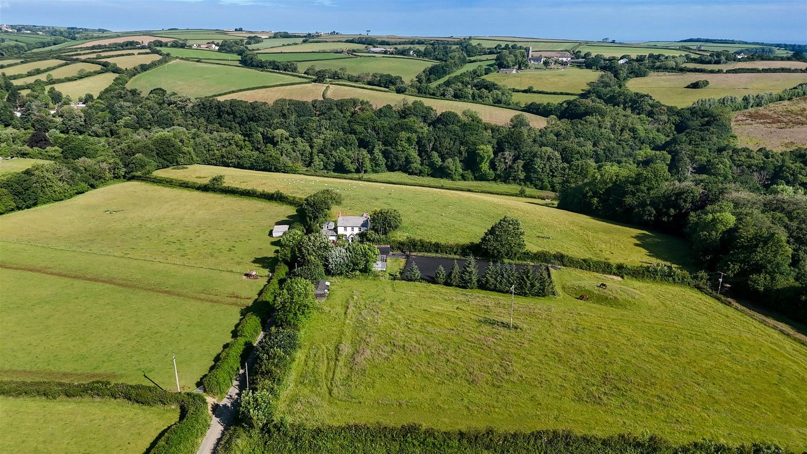 Bideford: cottage with no near neighbours