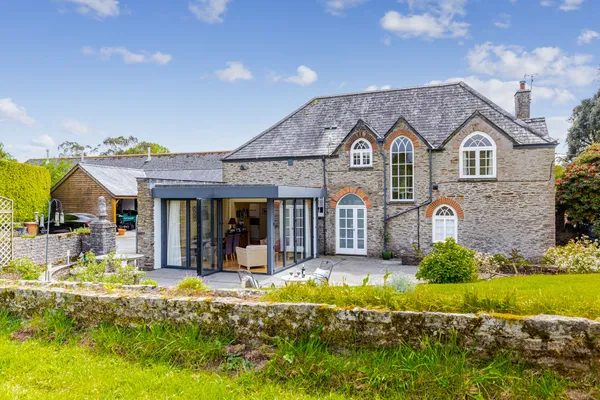 Kingsbridge: country house with a pool