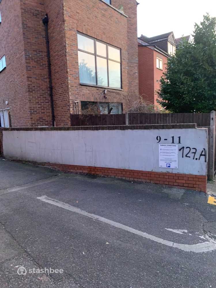 Parking Space to Rent in South West London, SW16
