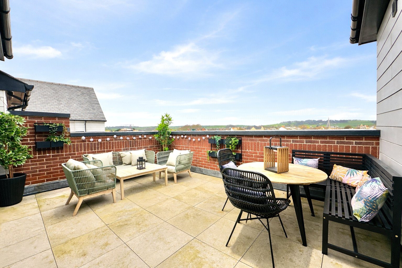 Riverside Roof Terrace, Balcony & Double Garage, Sticklepath, Barnstaple, Devon