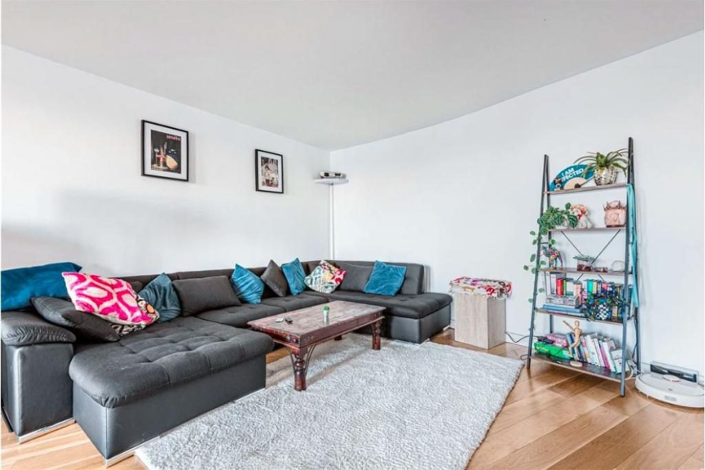 Falcon Wharf, 34, SW11