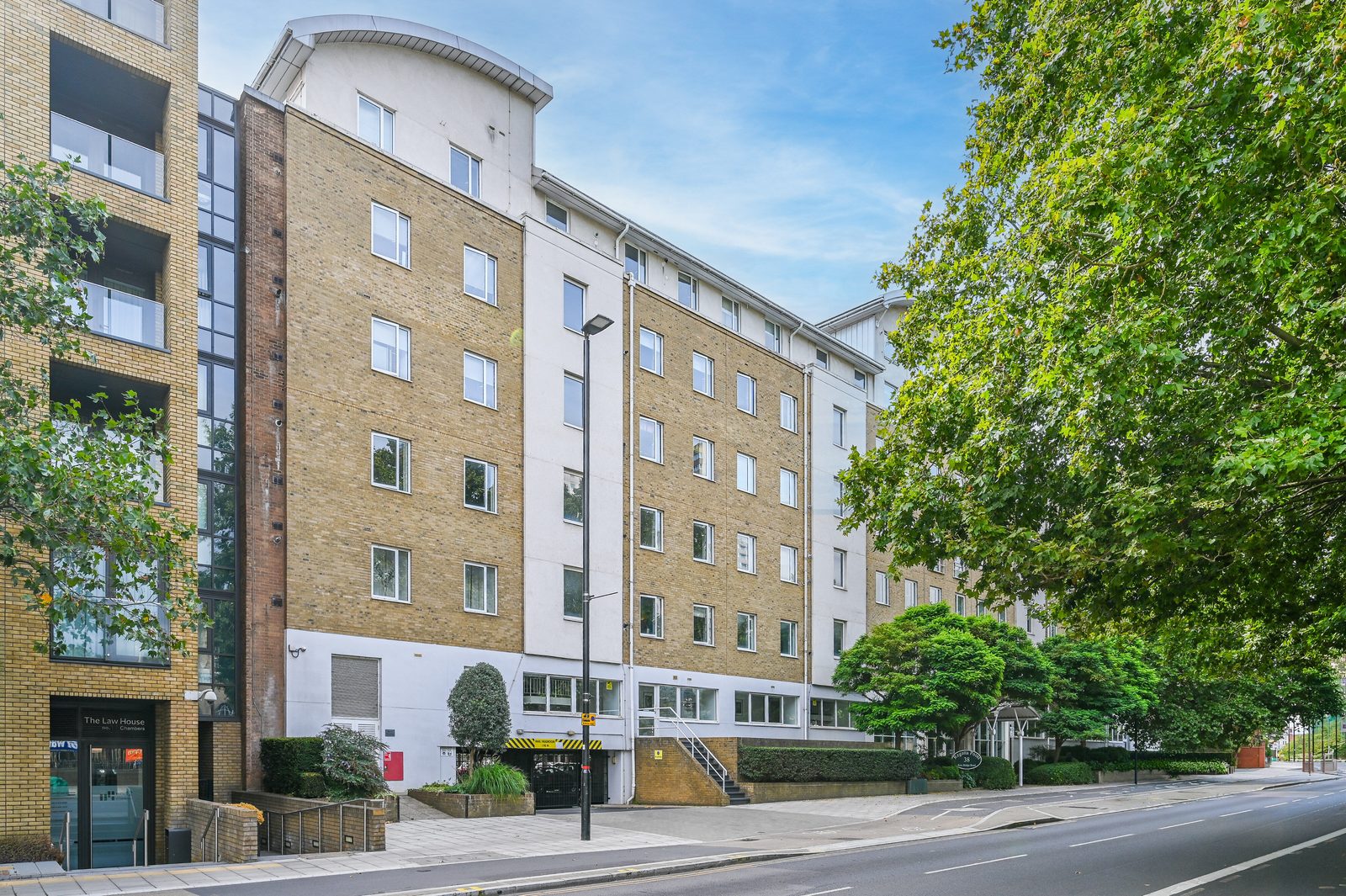 Regatta Point, Brentford, TW8