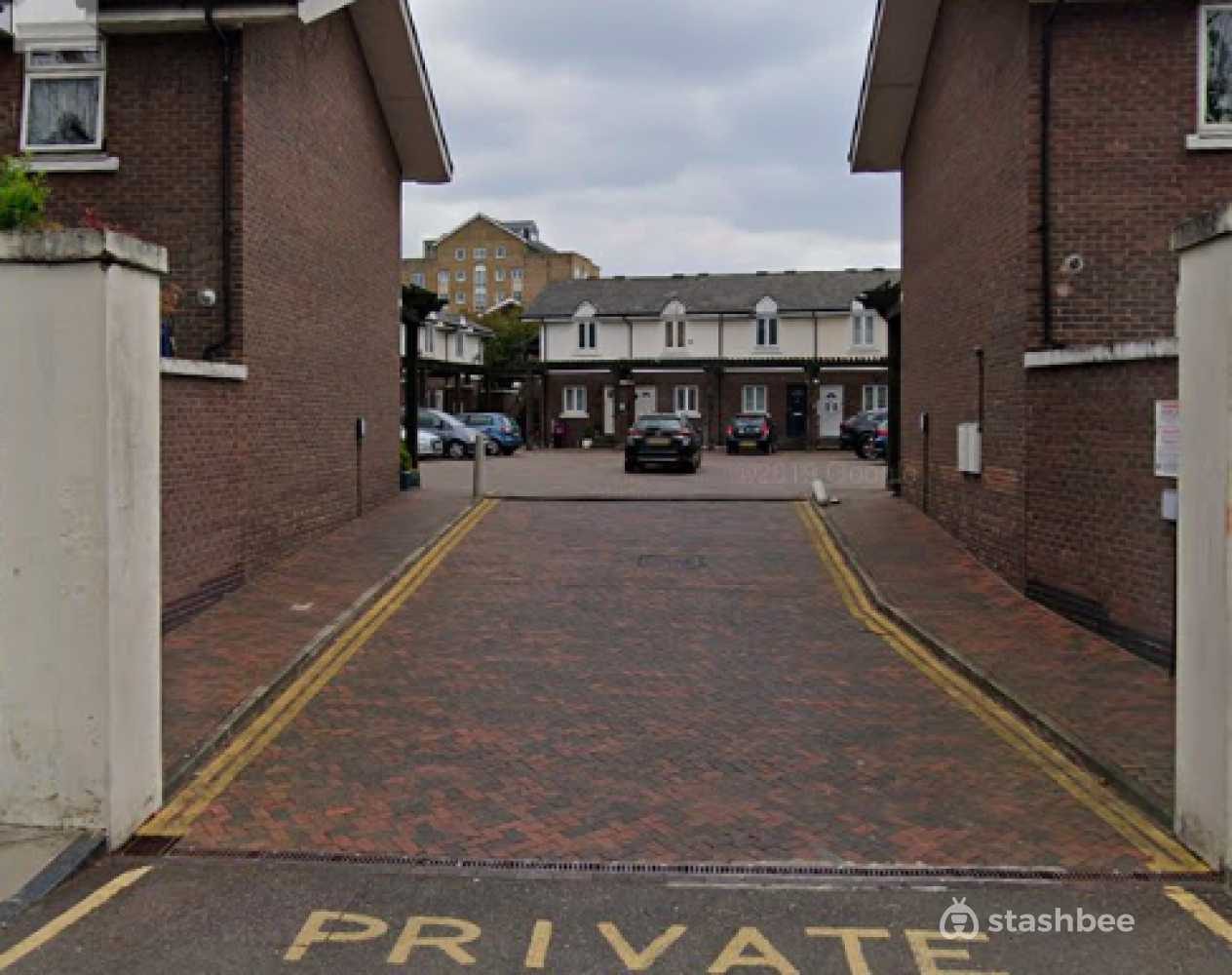Parking Space to Rent in East London, E14