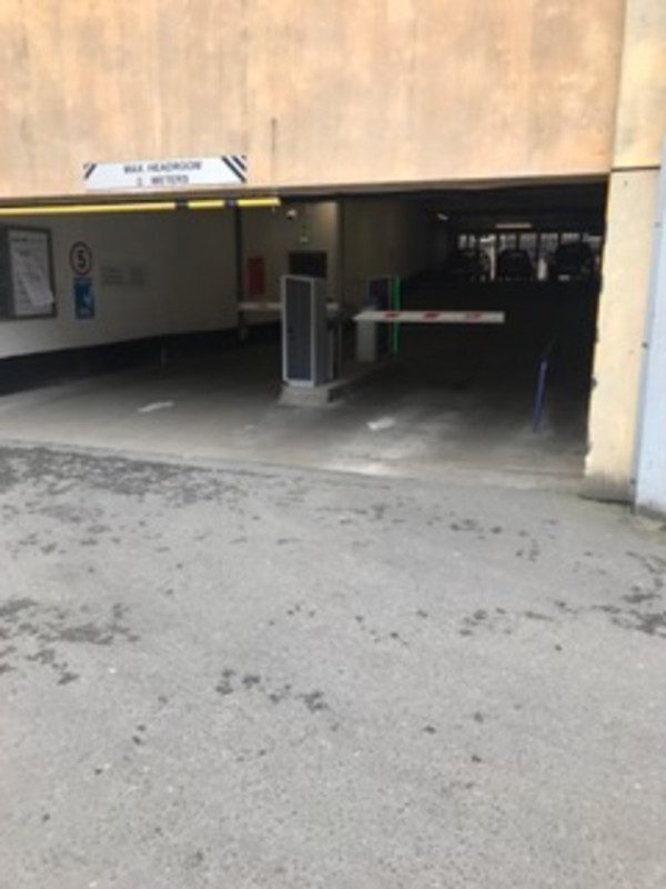 Parking on The Royal Mile, EH1