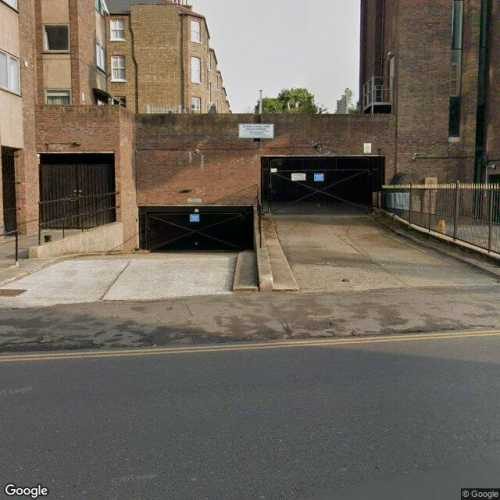 Garage to Rent in South West London, SW11
