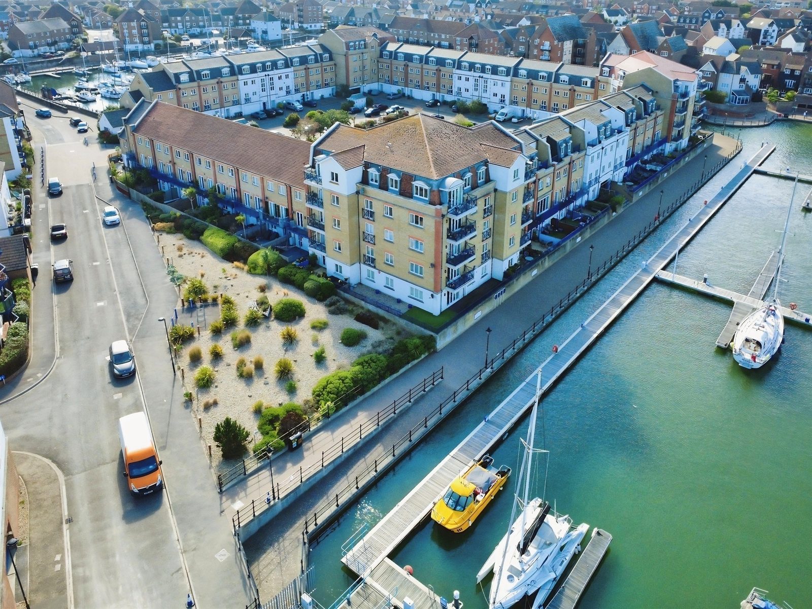 Townhouse with a mooring in Eastbourne