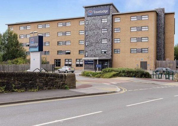 Parking on Travelodge (Non-Guest) Sheffield Meadowhall, S9