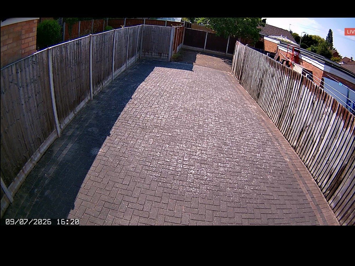 Driveway on Dakyn Road