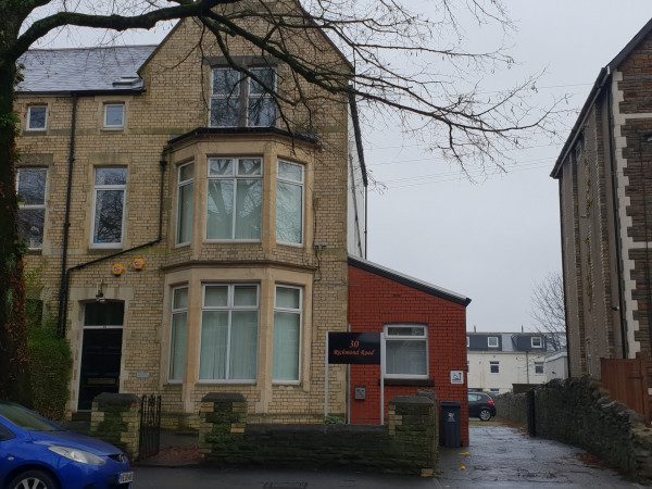 Parking on Richmond Road, CF24
