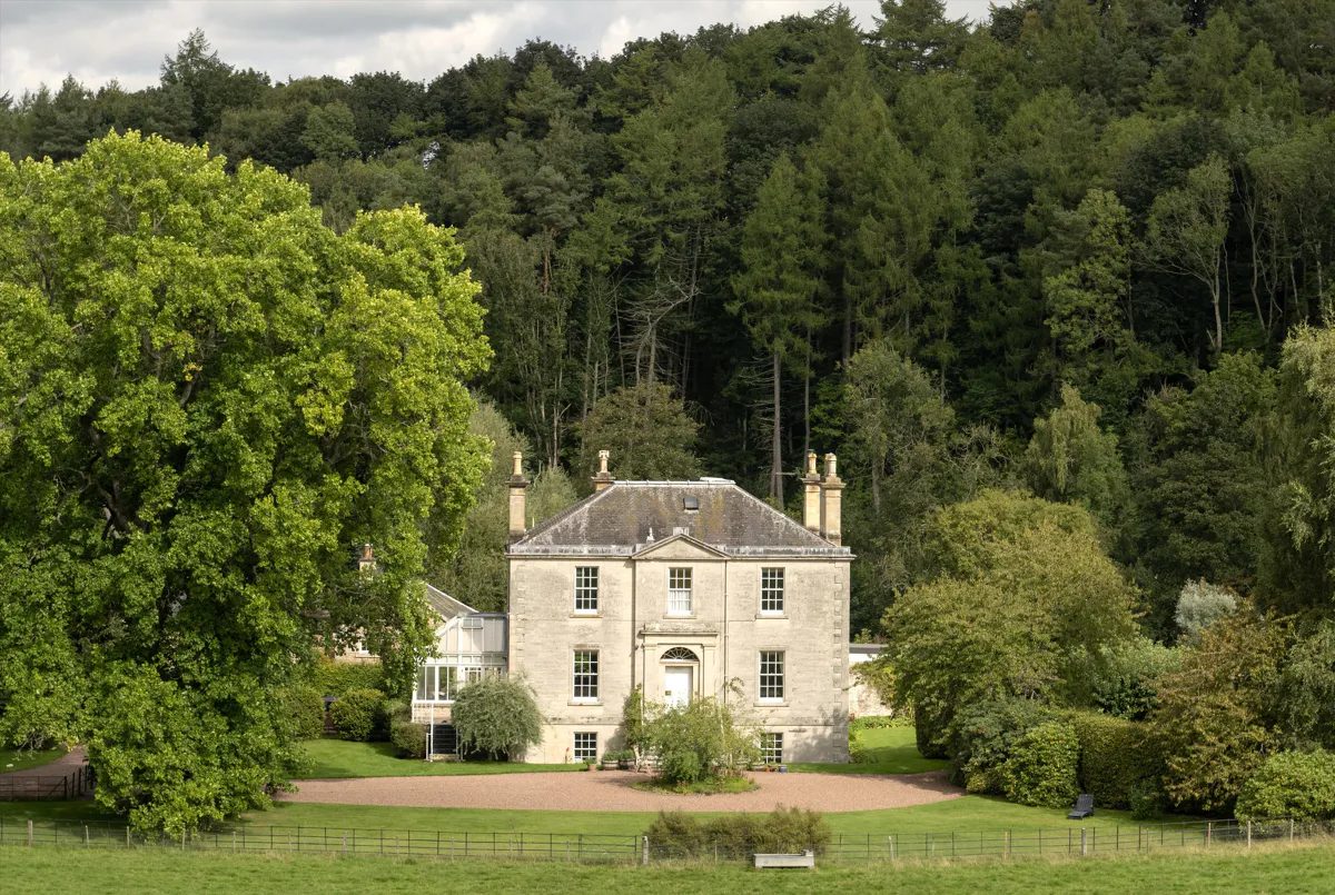 Scottish Borders TD8.: period country house