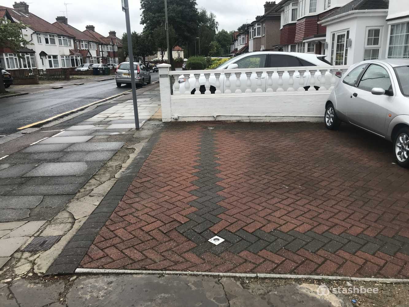 Parking Space to Rent in North West London, NW9