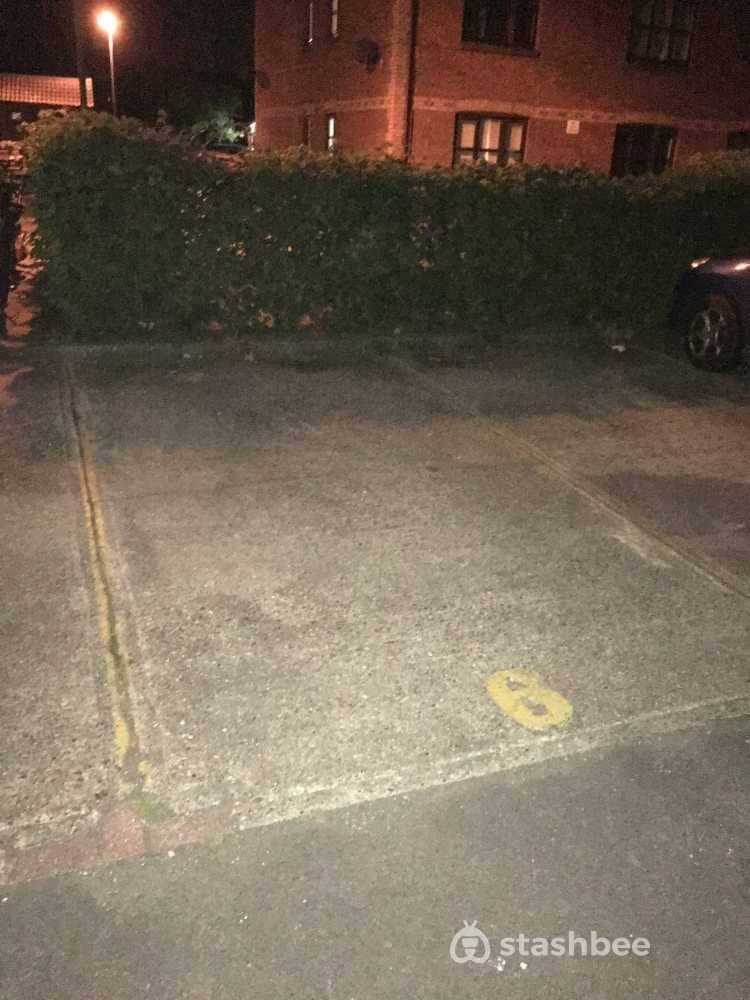 Parking Space to Rent in Mitcham, CR4