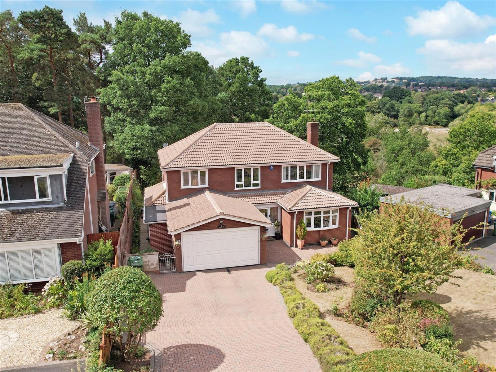 Detached house with a mooring in Stourbridge