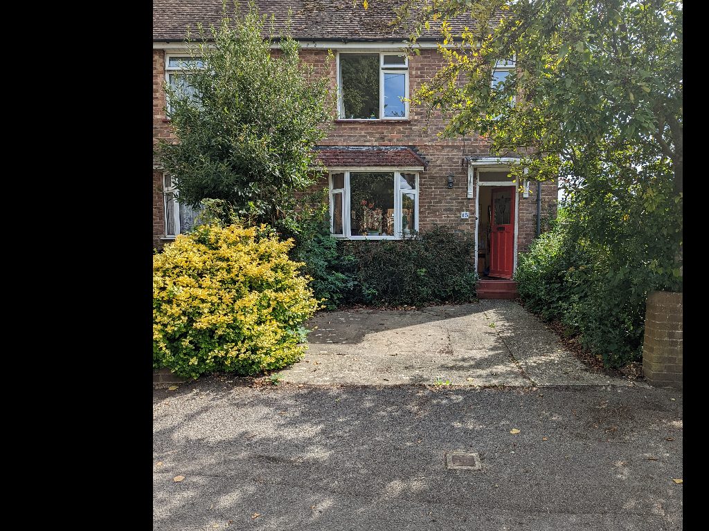 Driveway on Velyn avenue