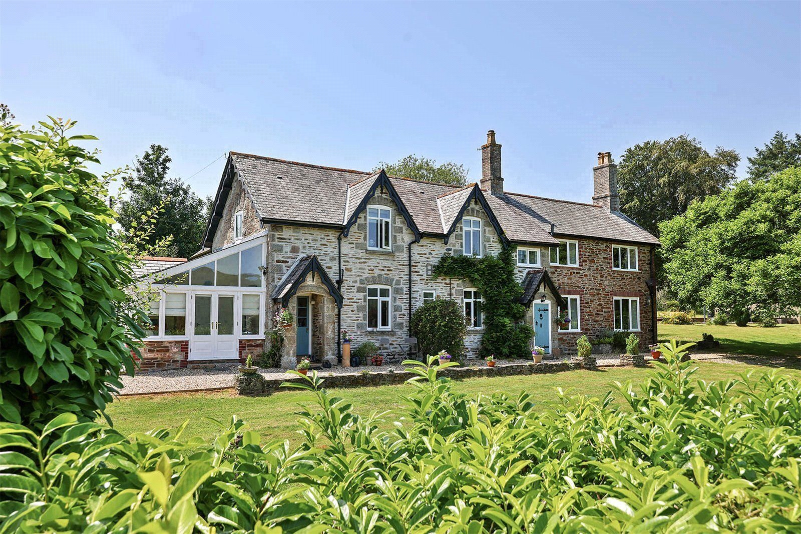 Plymouth: detached house with paddocks