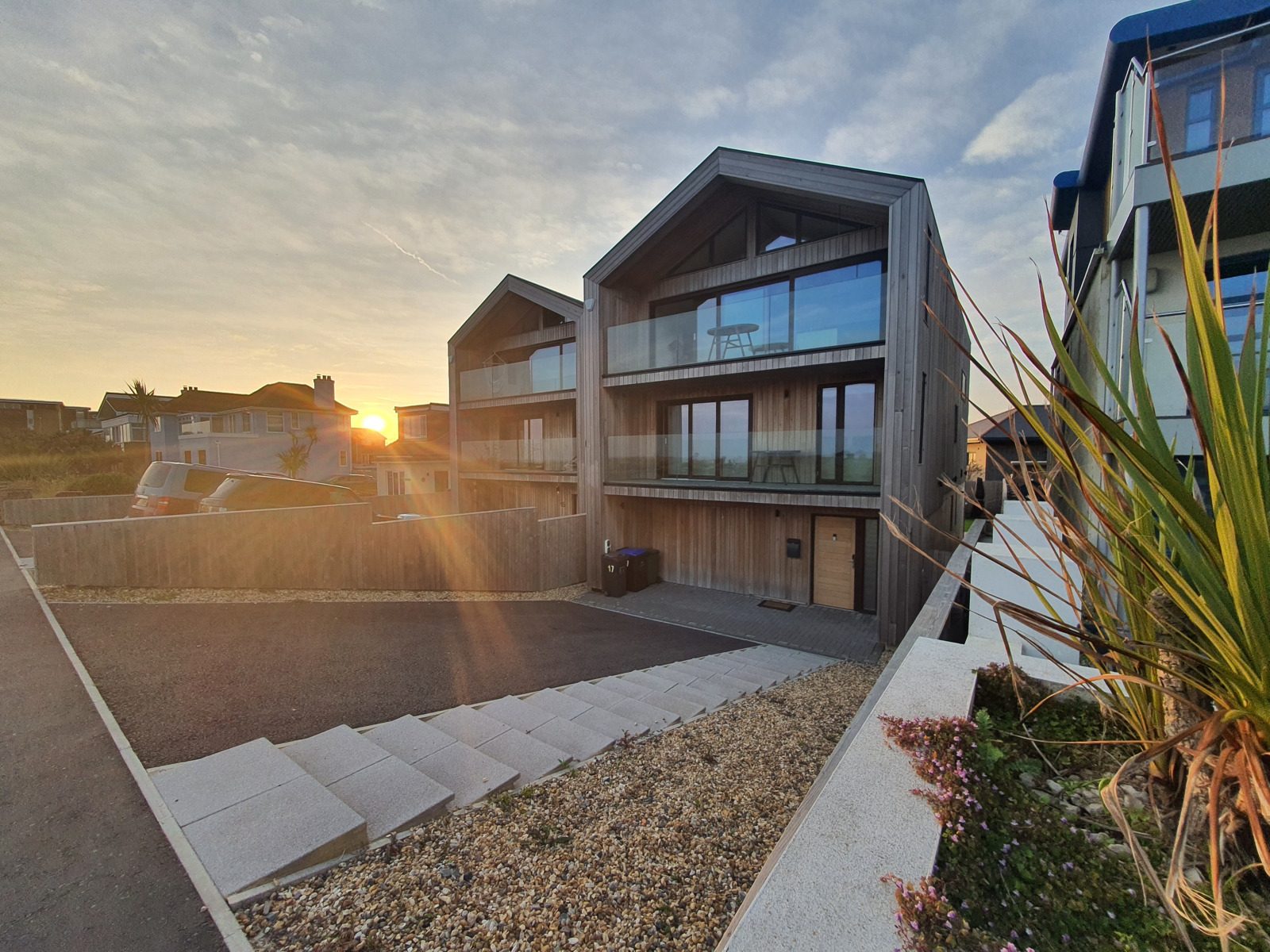 4 Bedroom Detached House Let in Shoreham-by-Sea, BN43