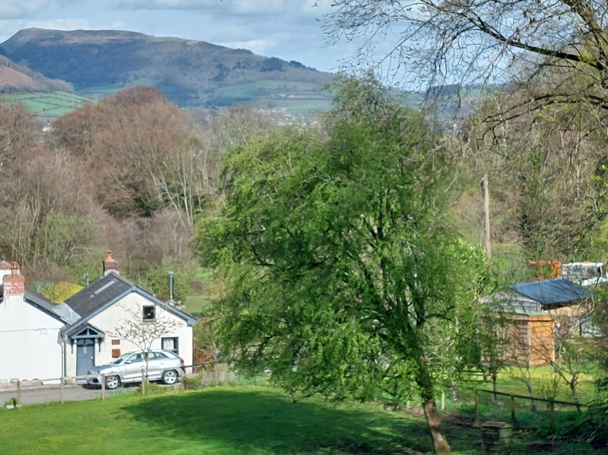 Period cottage in Govilon