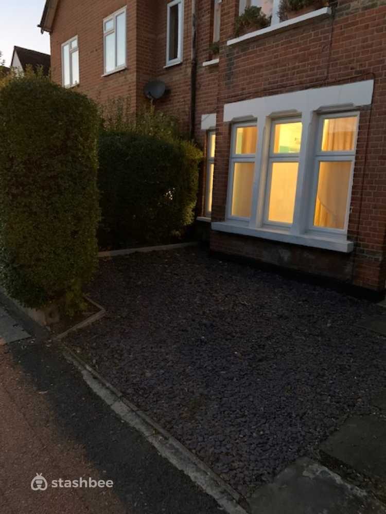 Parking Space to Rent in New Malden, KT3