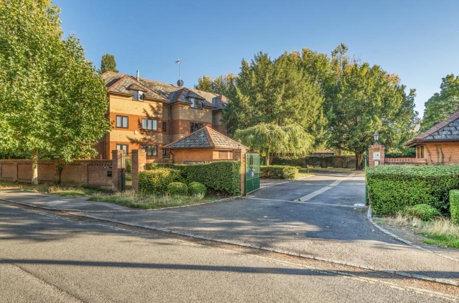 Chain free apartment in Maidenhead