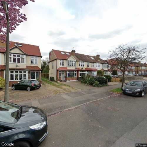 Parking Space to Rent in Worcester Park, KT4