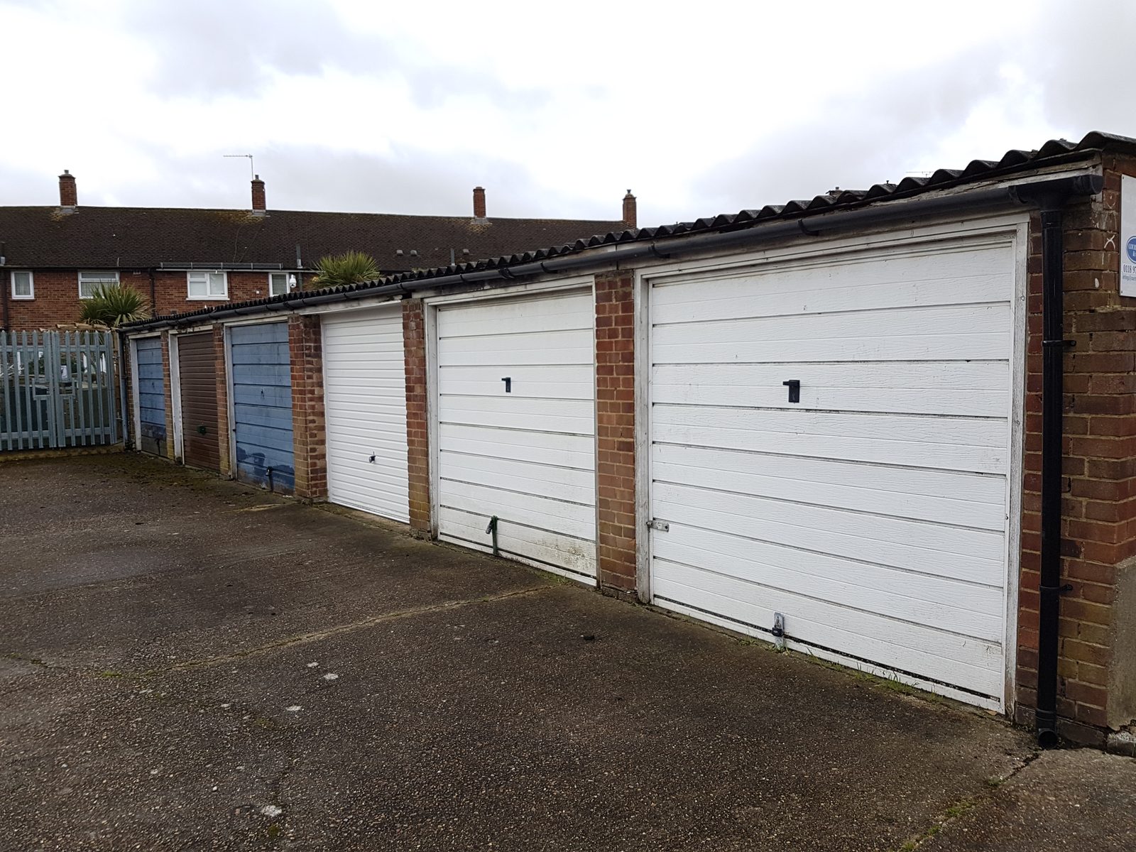 Ensign Way (access adj 6) Stanwell, Staines-upon-Thames