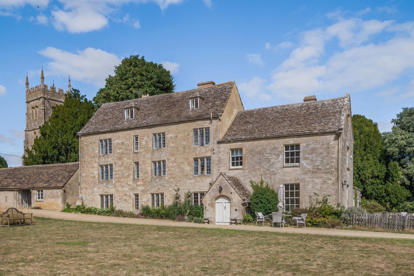 Church Farmhouse, Coates