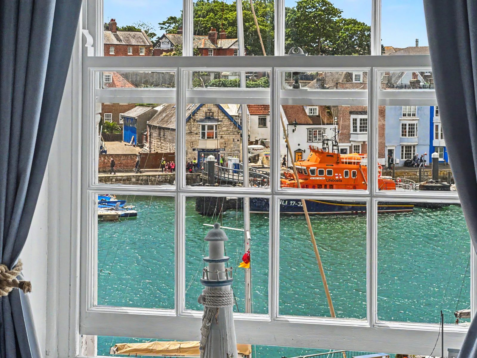 4 The Esplanade, Weymouth