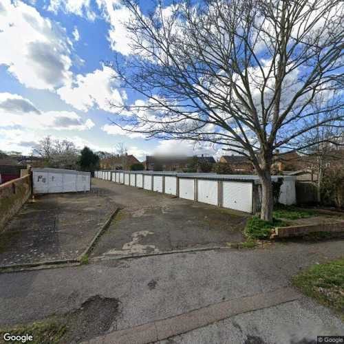 Lock-up Garage to Rent at Reeve Road, RH2 7PQ