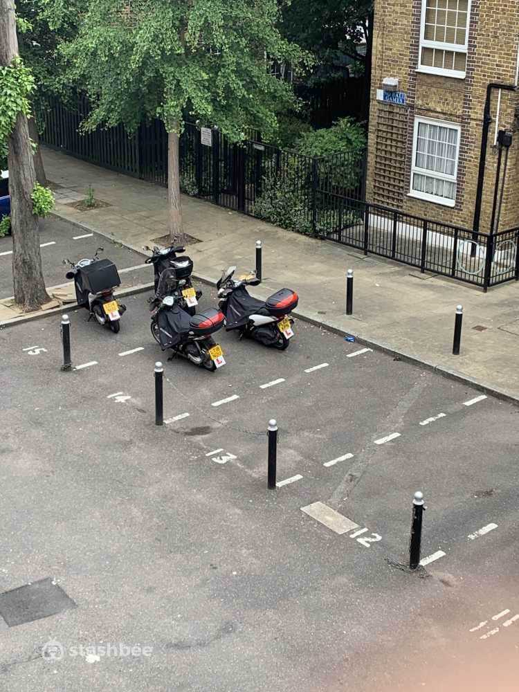 Parking Space to Rent in East London, E14