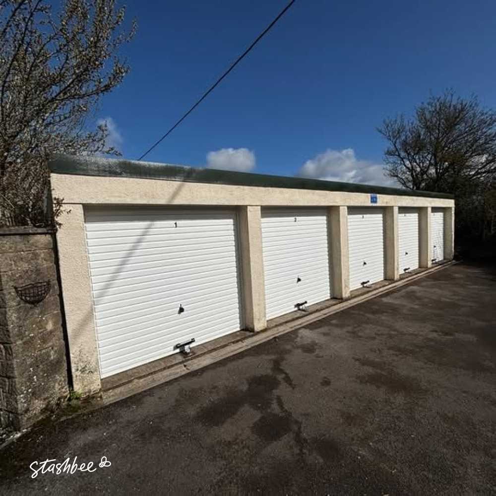 Garage to Rent in Frome, BA11