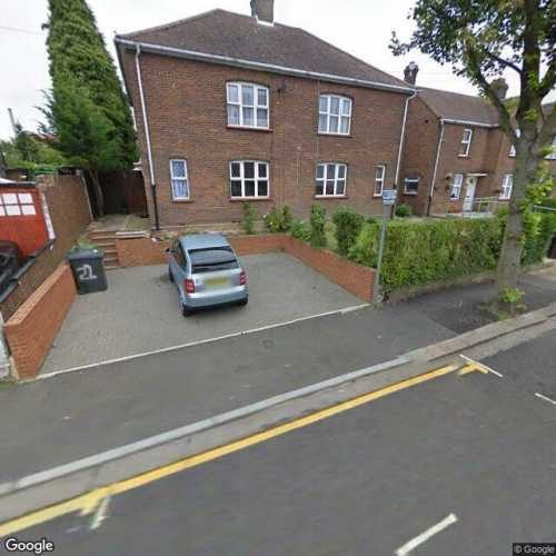Parking Space to Rent in Luton, LU4
