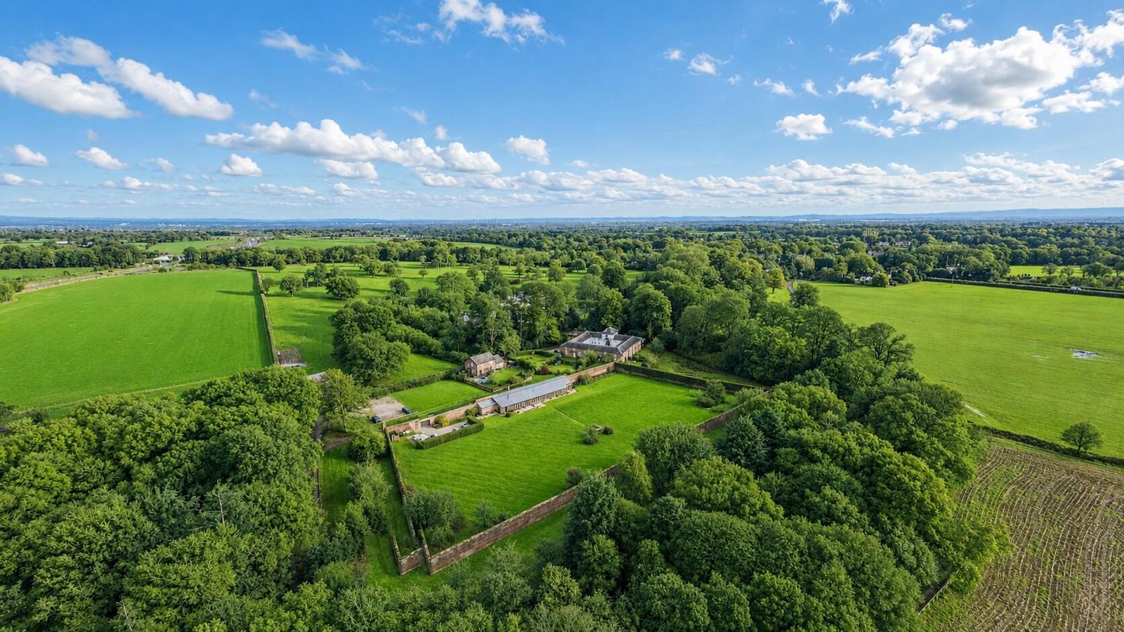 Mere, Knutsford