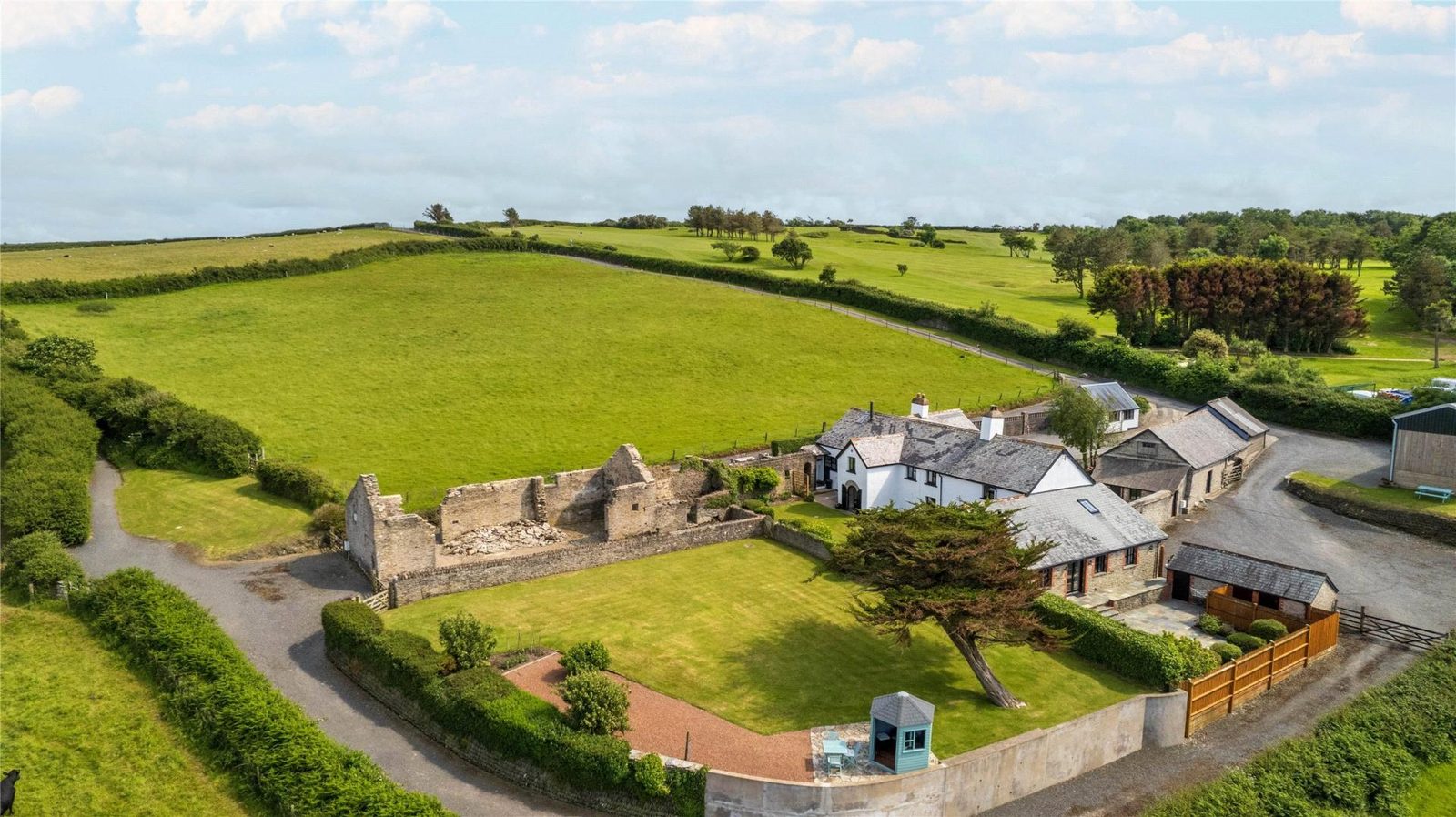 Detached House for sale with 6 bedrooms, Mortehoe, Woolacombe