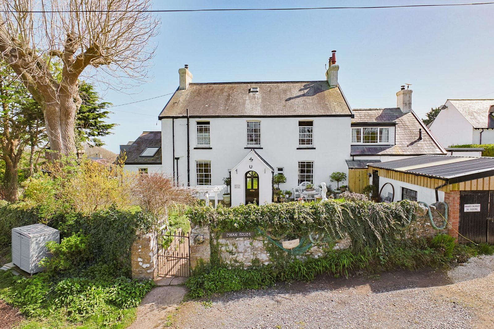 Detached House for sale with 8 bedrooms, Milan House & Cottage