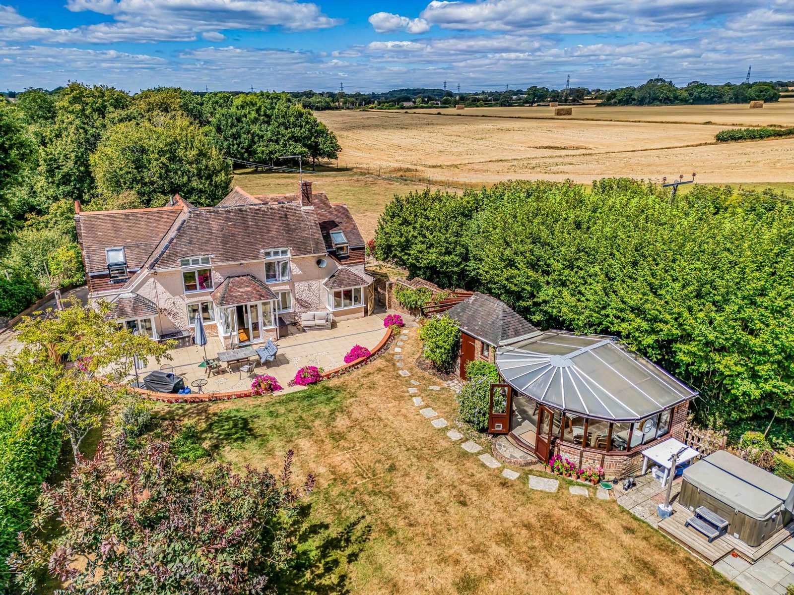 Detached House for sale with 4 bedrooms, Denmead, Hampshire