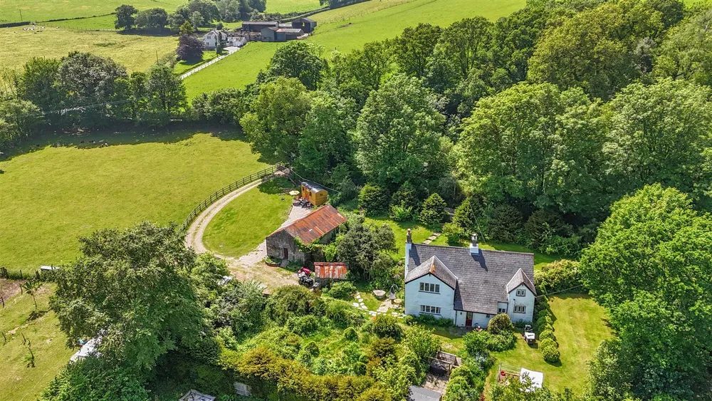 Grade II listed farmhouse in East Cornwall - 4.58 acres