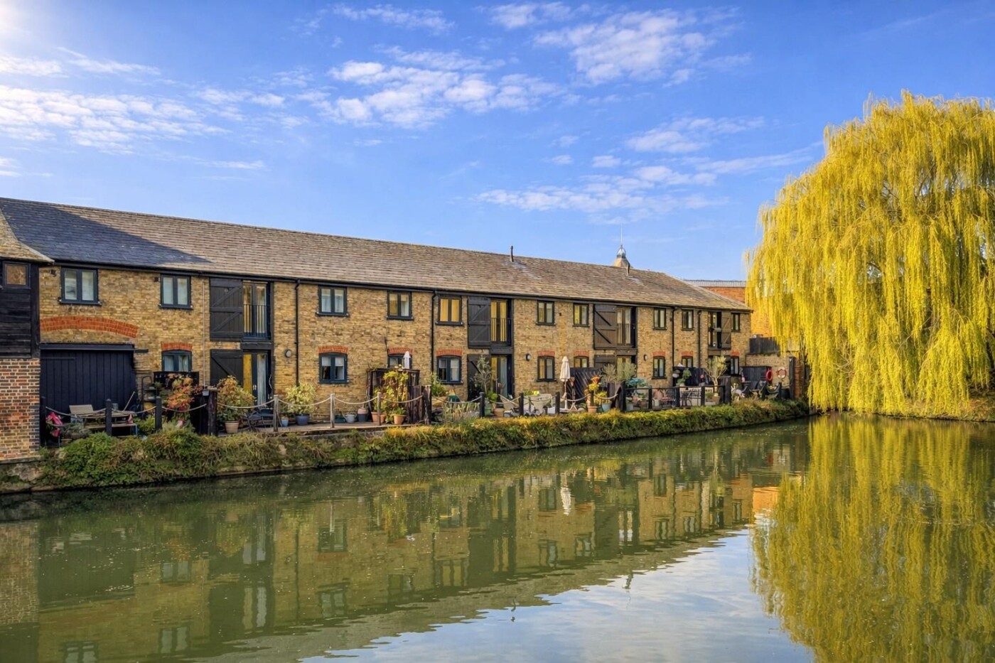Previous Next null, Old Cross Wharf, Hertford
