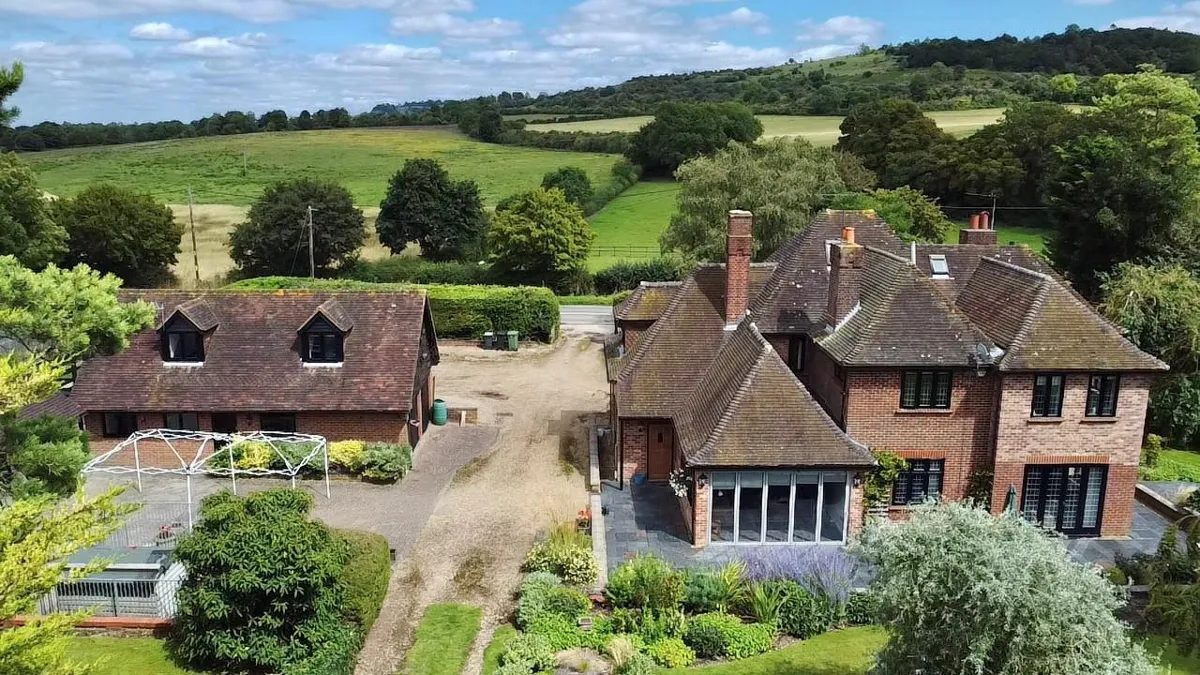Equestrian with outbuildings, Oxfordshire OX49