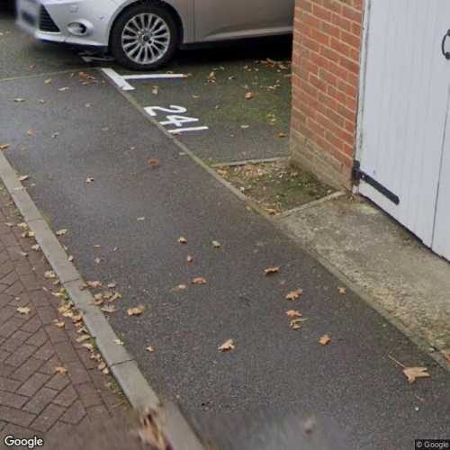 Parking Space to Rent in Tunbridge Wells, TN2