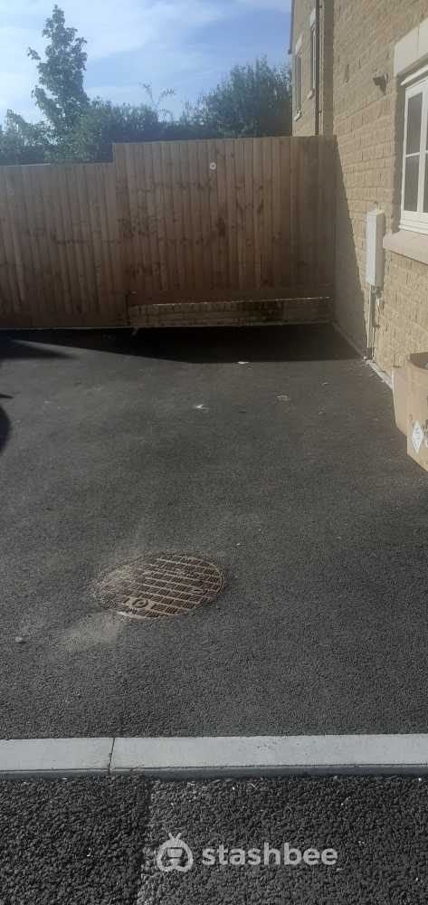 Parking Space to Rent in Cheltenham, GL54