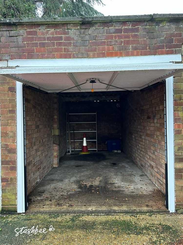 Garage to Rent in Buckhurst Hill, IG9