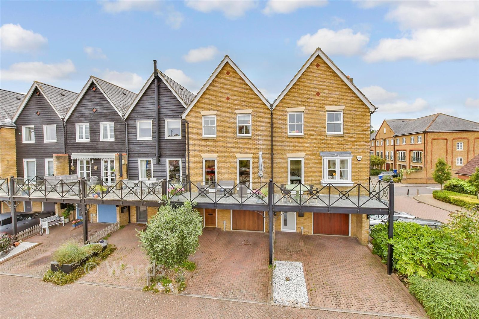 Townhouse with a mooring, Faversham
