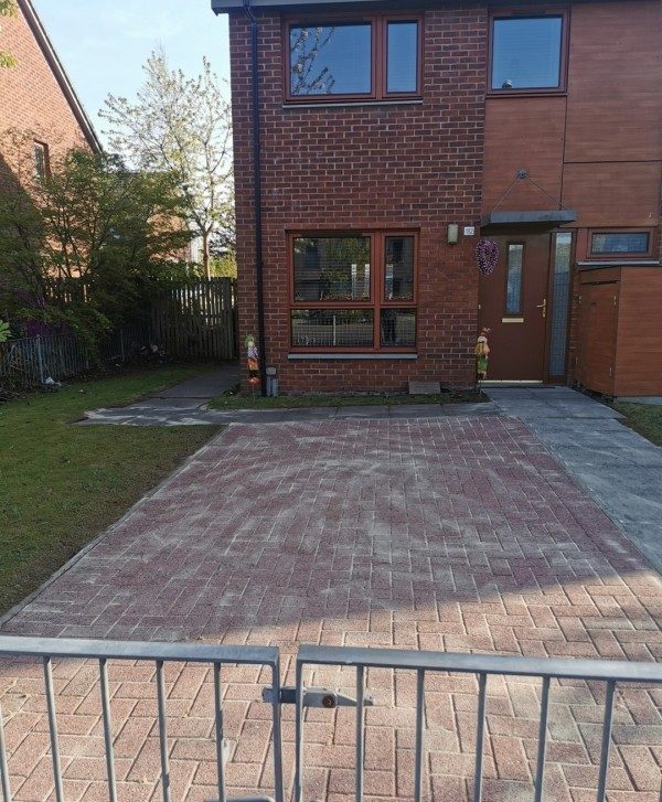 Parking on Barrowfield St, G40
