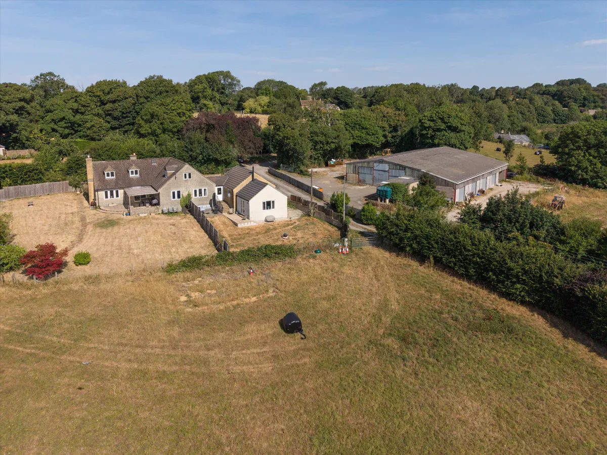 Gloucestershire GL6: equestrian with outbuildings