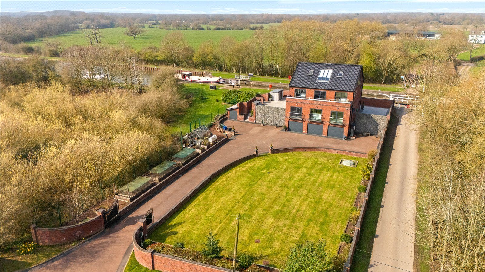 Detached House for sale with 5 bedrooms, Claybridge, Sykehouse