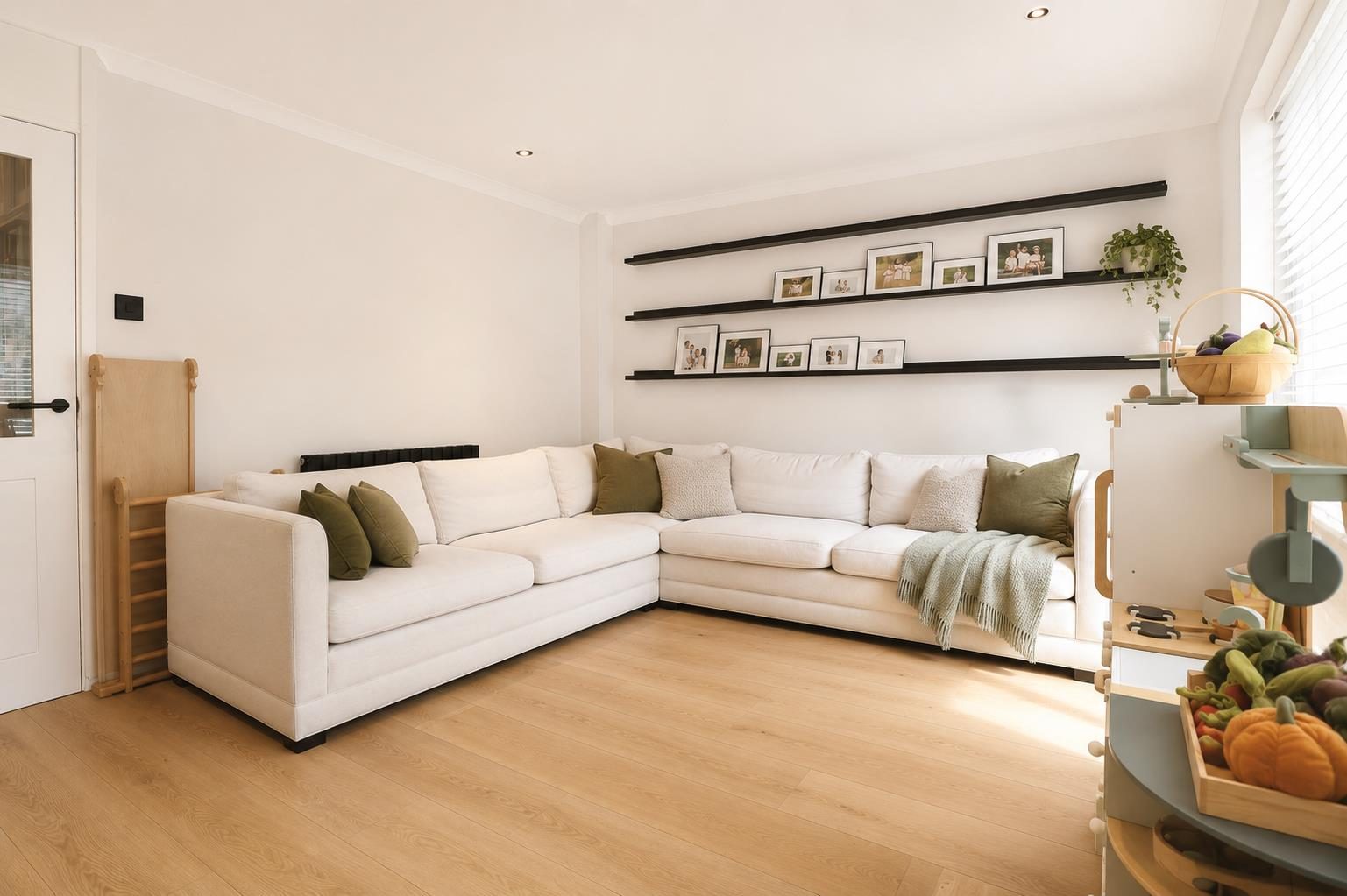 Chain free waterfront apartment in Bexhill